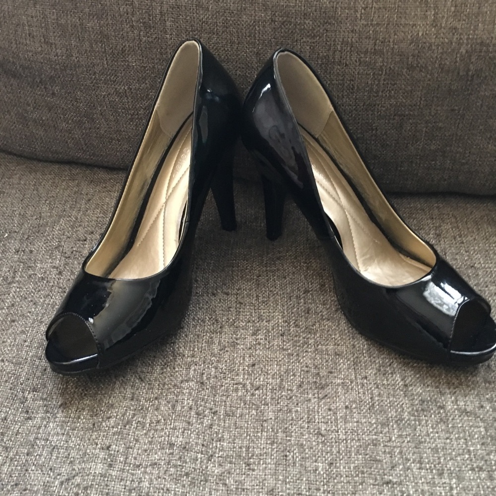 Patent style heels